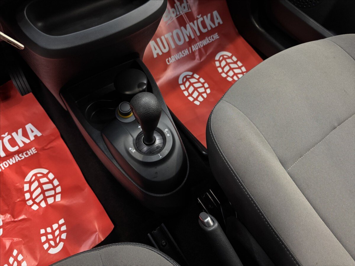 Renault Twingo Hatchback 1,1 l 55 kw