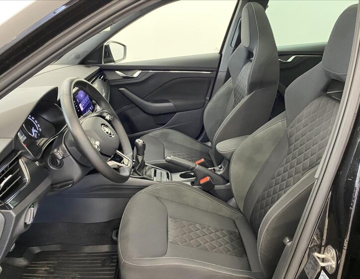 Škoda Kamiq SUV 999,0 66 kw