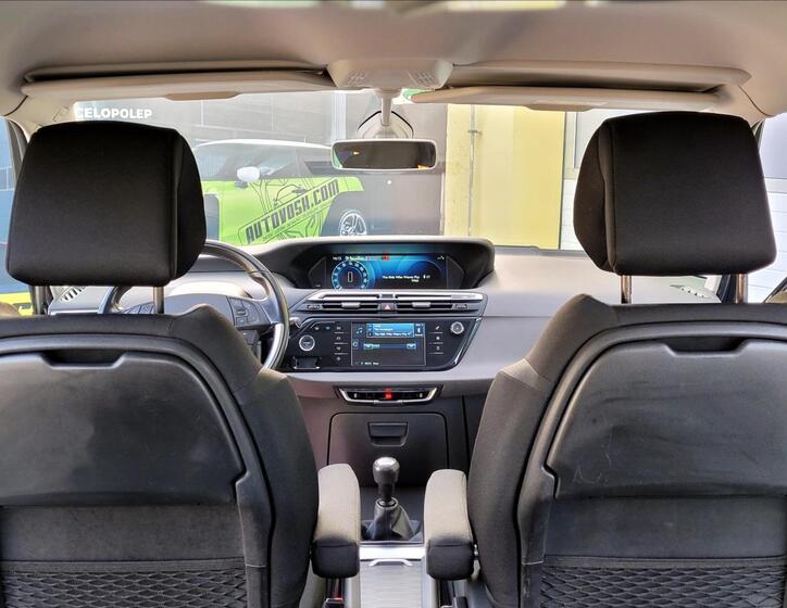 Citroën Grand C4 Picasso 23