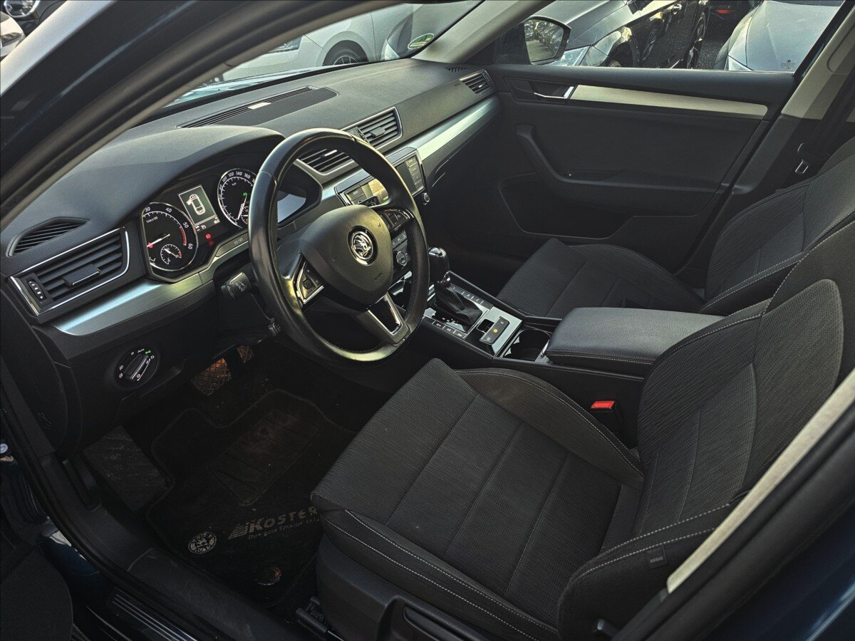 Škoda Superb