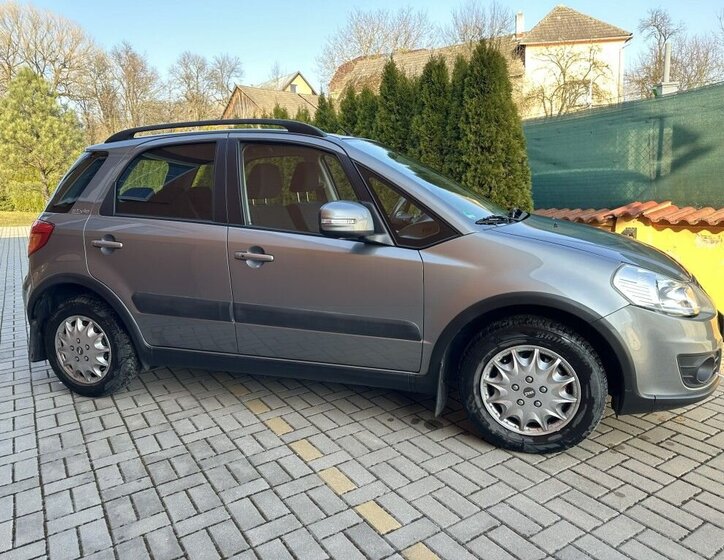 Suzuki SX4 Hatchback 1,6 l 88 kw