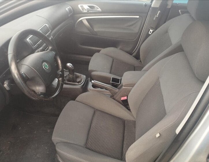 Škoda Superb Ostatní 1,9 l 74 kw