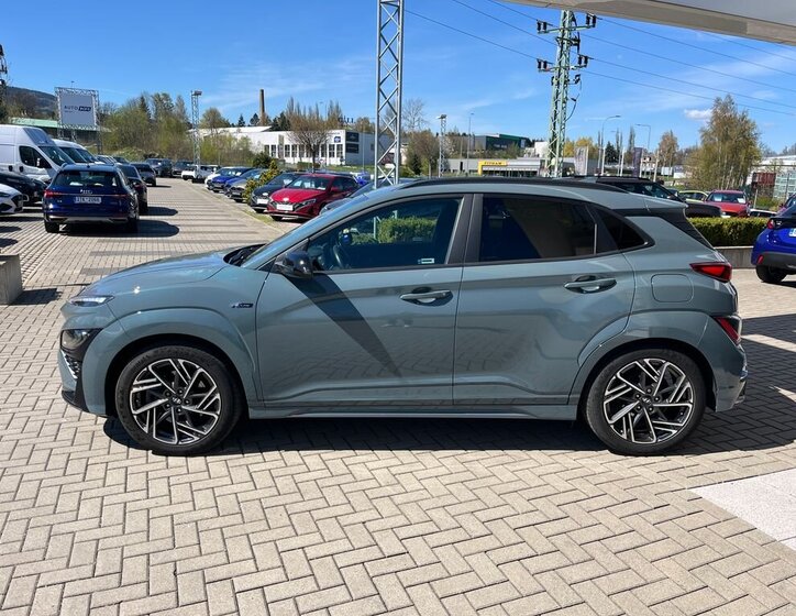 Hyundai Kona SUV / Terénní 1,6 l 145 kw