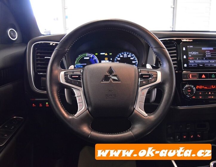 Mitsubishi Outlander SUV 0,0 0