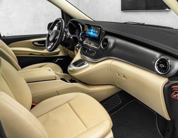 Mercedes-Benz Třídy V 12