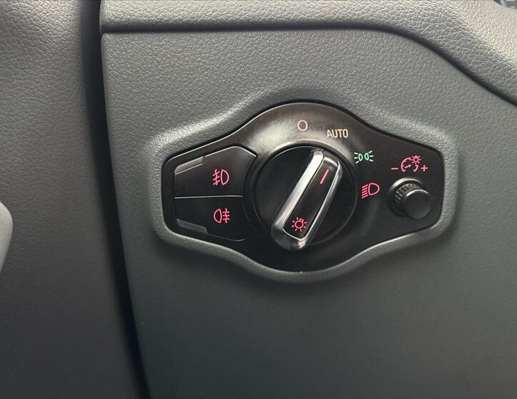 Audi Q5 SUV / Terénní 2,0 l 130 kw