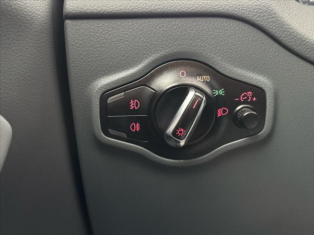 Audi Q5 SUV / Terénní 2,0 l 130 kw