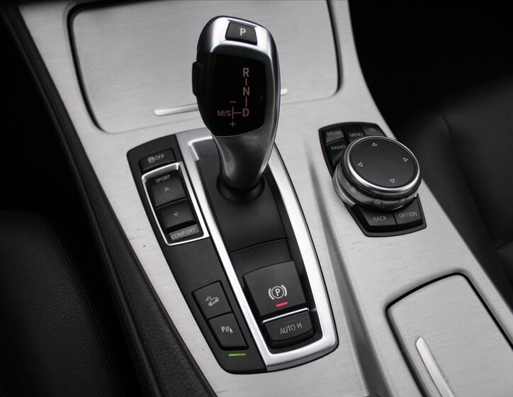 BMW Řada 5 Kombi 2,0 l 140 kw