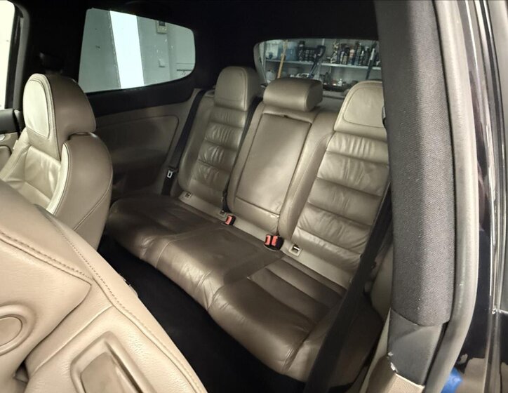 Volkswagen Golf Kombi 3,2 l 184 kw