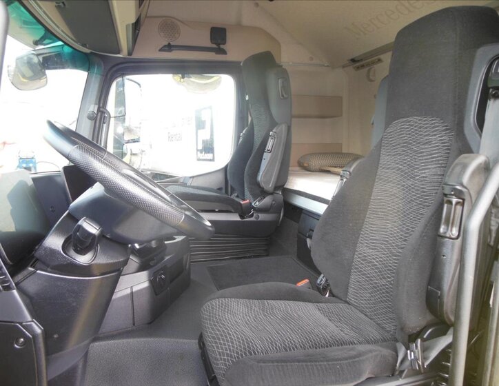 Mercedes-Benz Ostatní 16