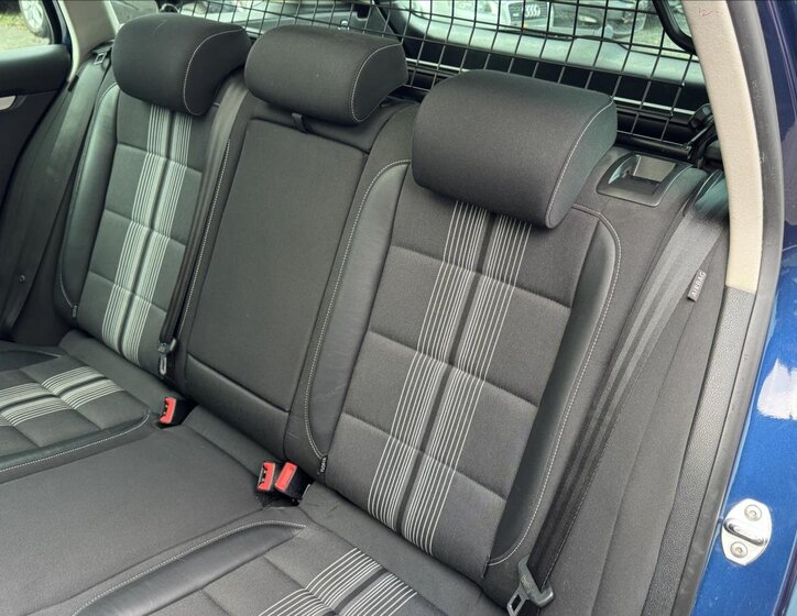 Volkswagen Golf Kombi 1,6 l 77 kw