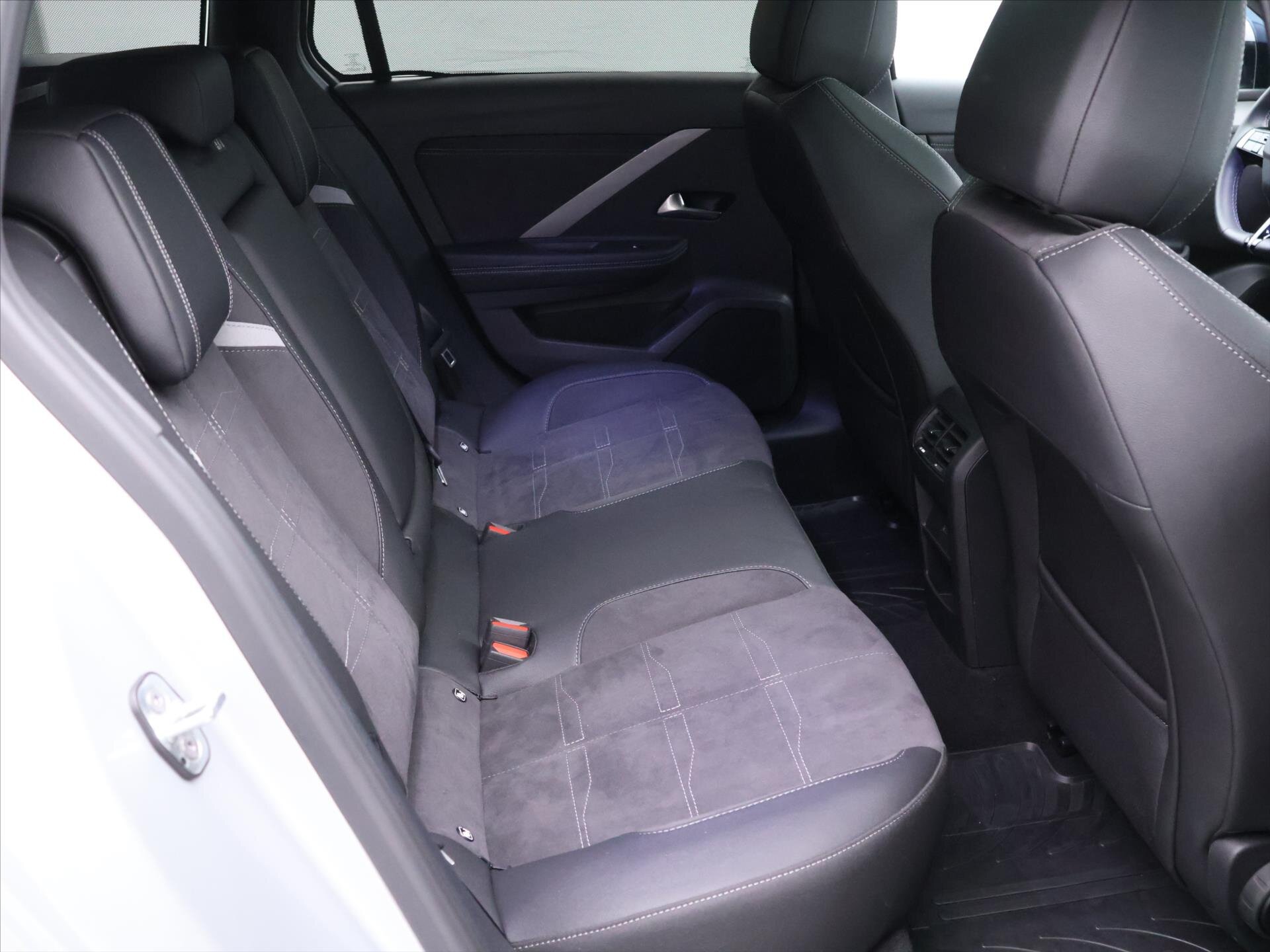 Opel Astra Kombi 1,2 l 96 kw