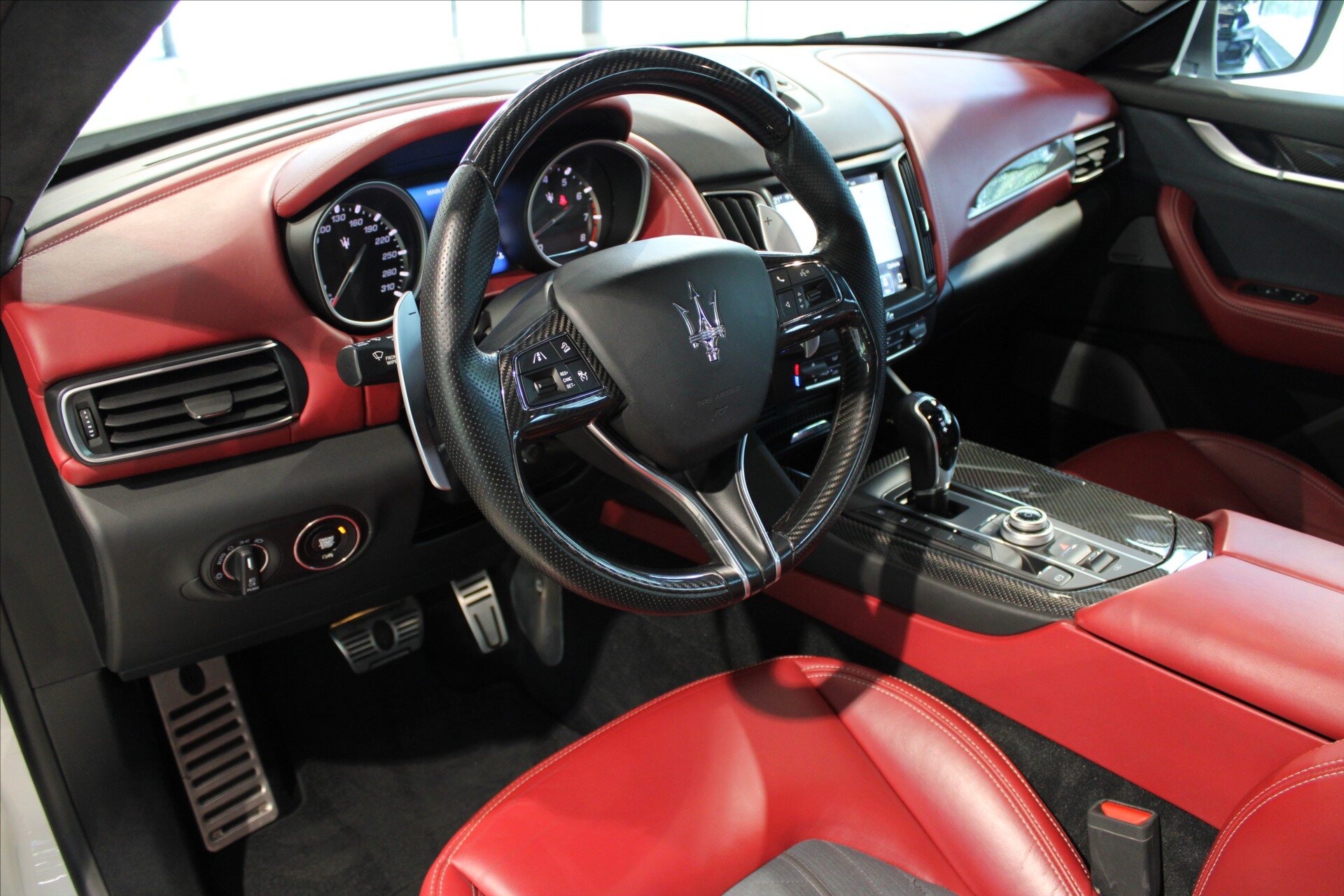 Maserati Levante SUV / Terénní 3,0 l 316 kw