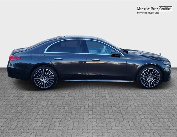 Mercedes-Benz Třídy E 6