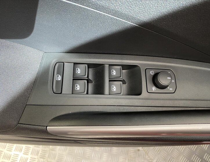 Škoda Fabia Hatchback 999,0 70 kw