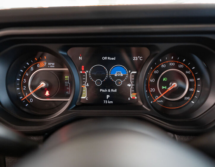 Jeep Wrangler Ostatní 6,4 l 350 kw