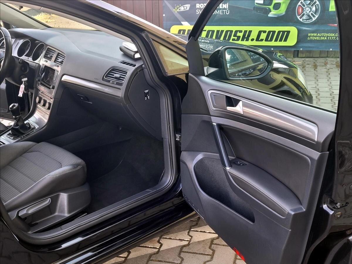 Volkswagen Golf Hatchback 1,2 l 63 kw