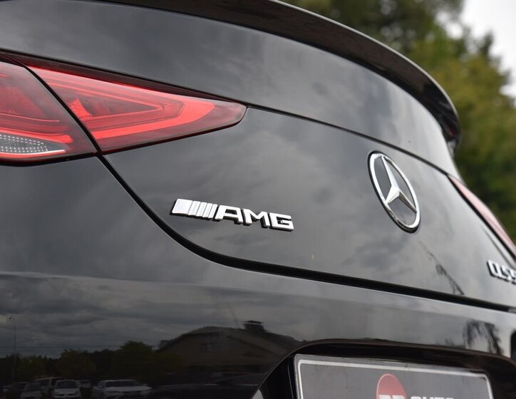 Mercedes-Benz CLS Sedan / Limuzína 3,0 l 320 kw