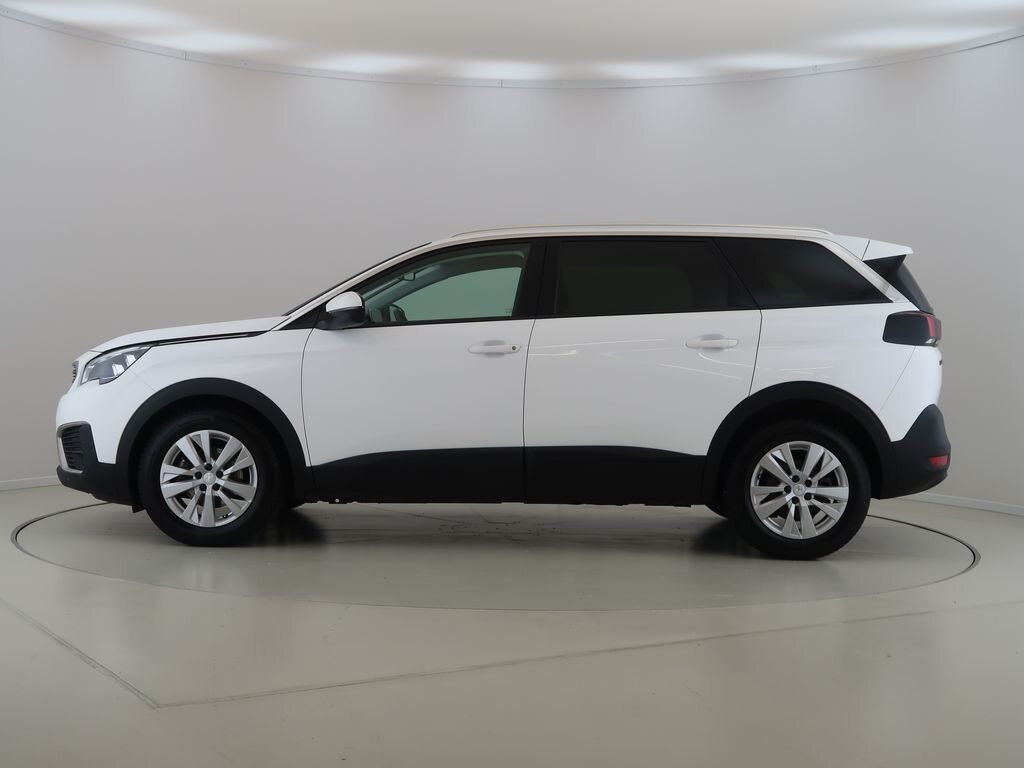 Peugeot 5008 SUV 1,2 l 96 kw