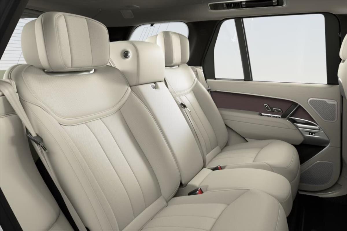 Land Rover Range Rover SUV 4,4 l 390 kw