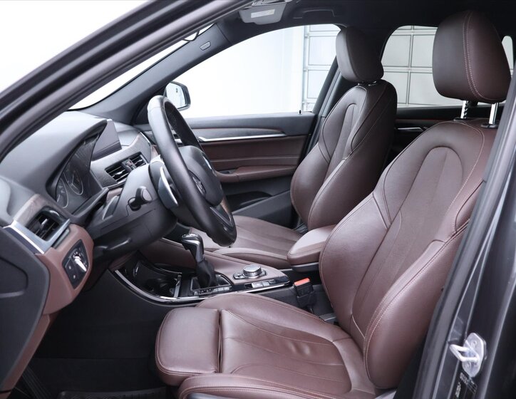 BMW X1 SUV / Terénní 2,0 l 140 kw