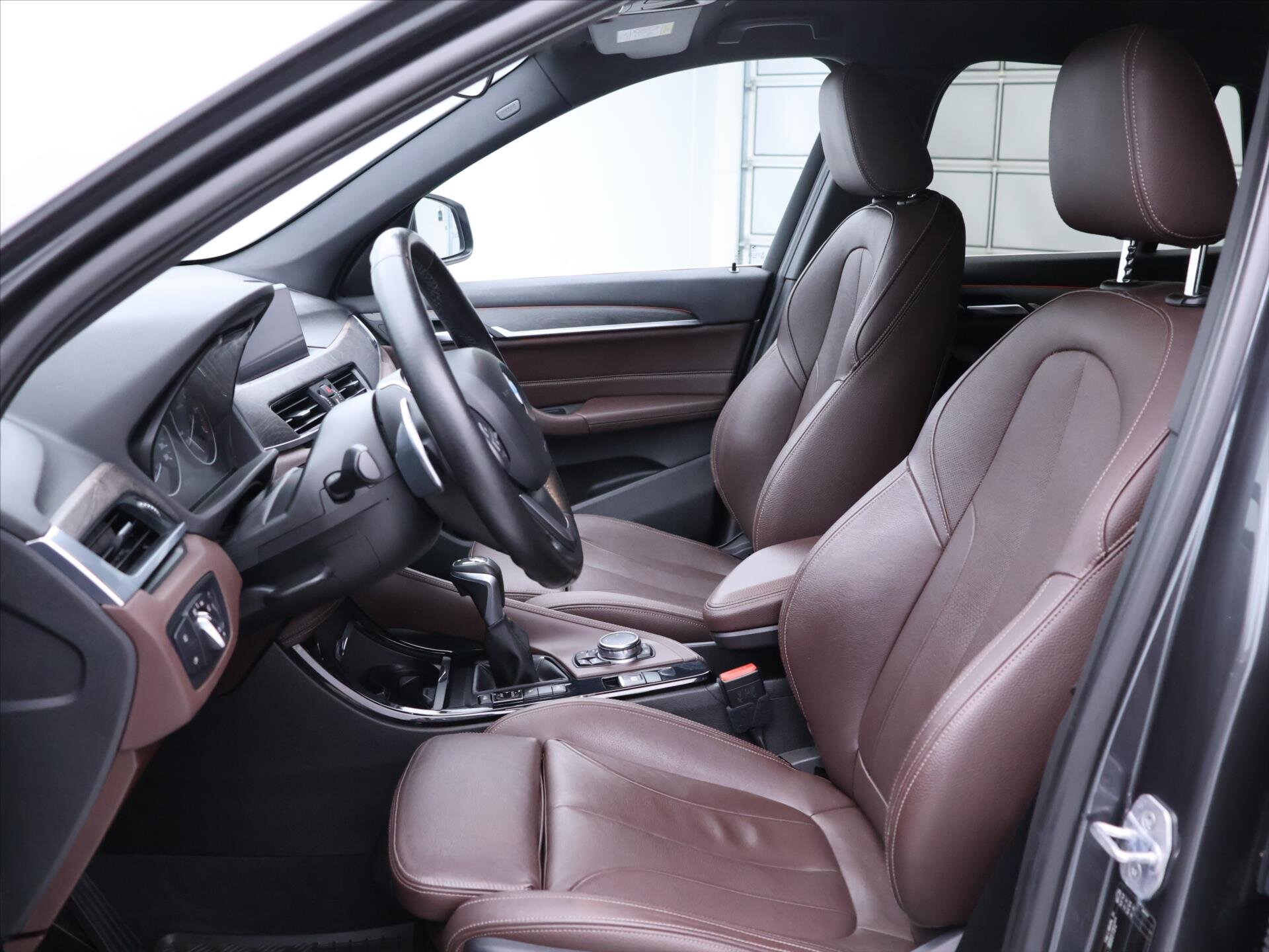 BMW X1 SUV / Terénní 2,0 l 140 kw