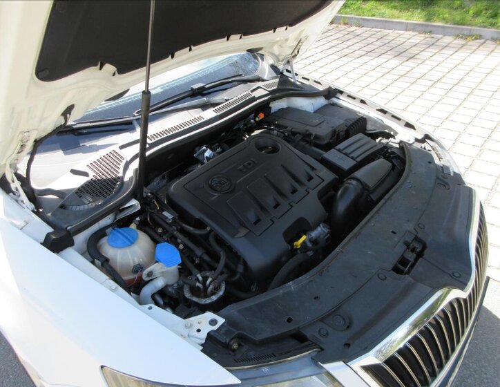 Škoda Superb Sedan / Limuzína 2,0 l 103 kw