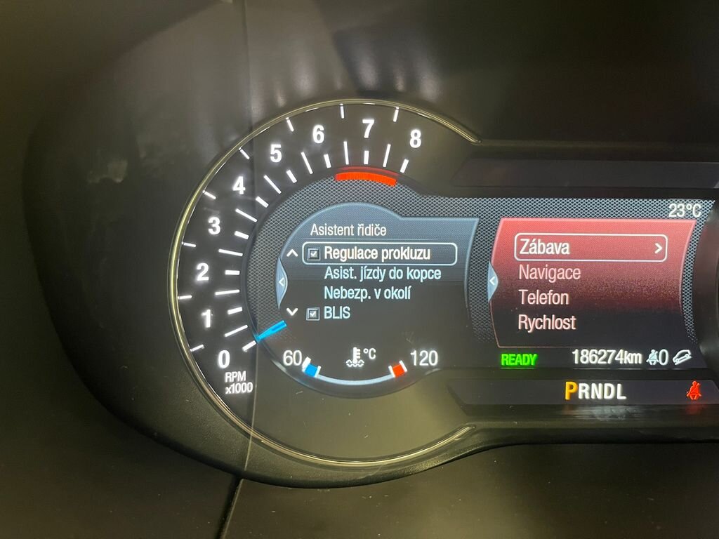 Ford S-MAX MPV 2,5 l 140 kw