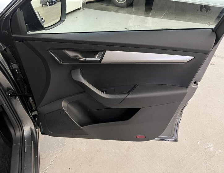 Škoda Karoq SUV / Terénní 1,5 l 110 kw