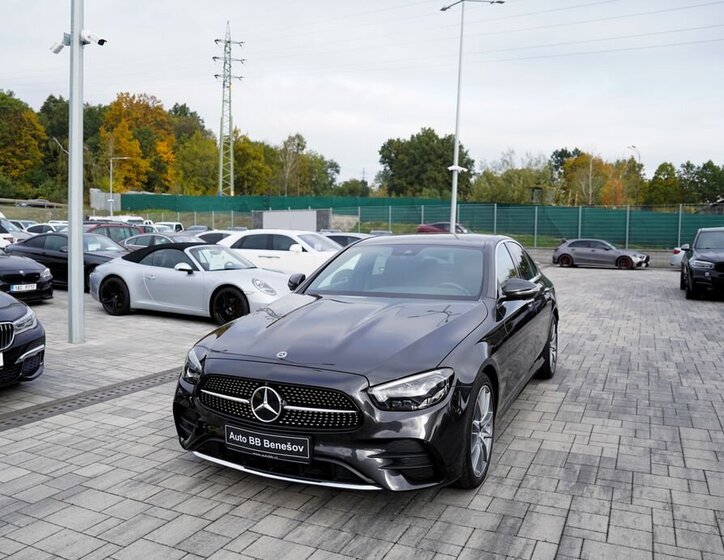Mercedes-Benz Třídy E Sedan 2,0 l 145 kw