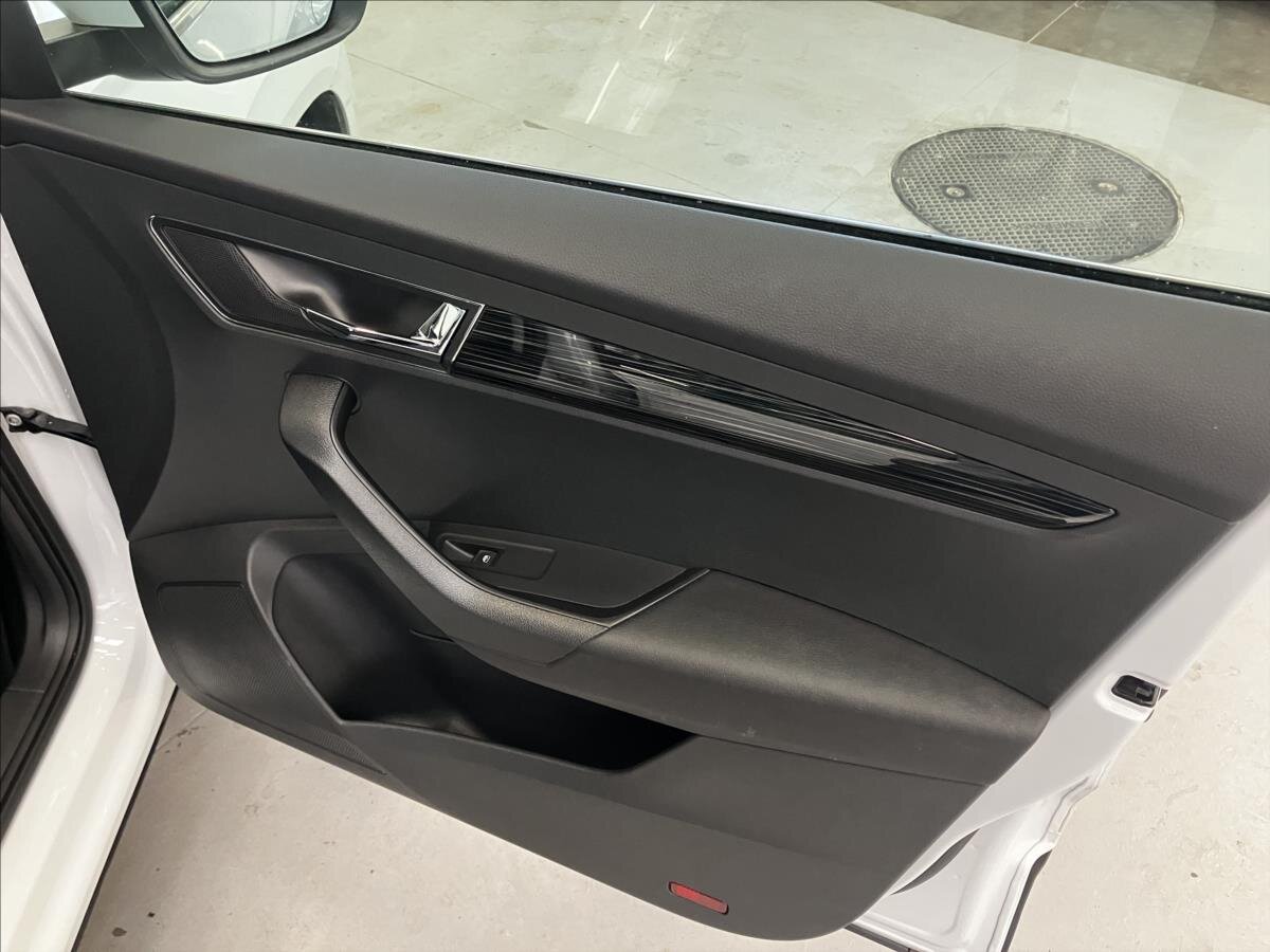 Škoda Karoq SUV / Terénní 2,0 l 85 kw