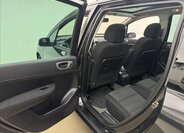 Peugeot 307 Kombi 2,0 l 79 kw