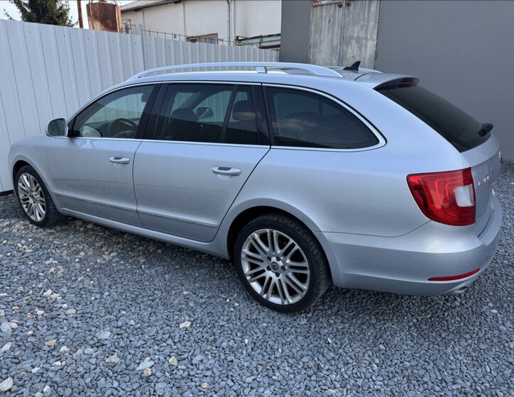 Škoda Superb Kombi 2,0 l 125 kw
