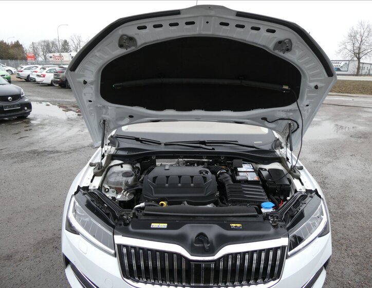 Škoda Superb Sedan / Limuzína 2,0 l 110 kw