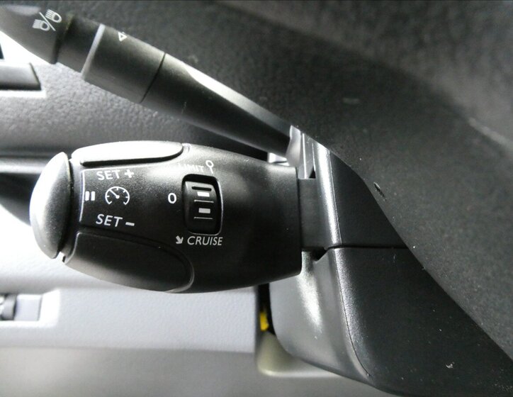 Peugeot Expert Kombi 1,5 l 88 kw