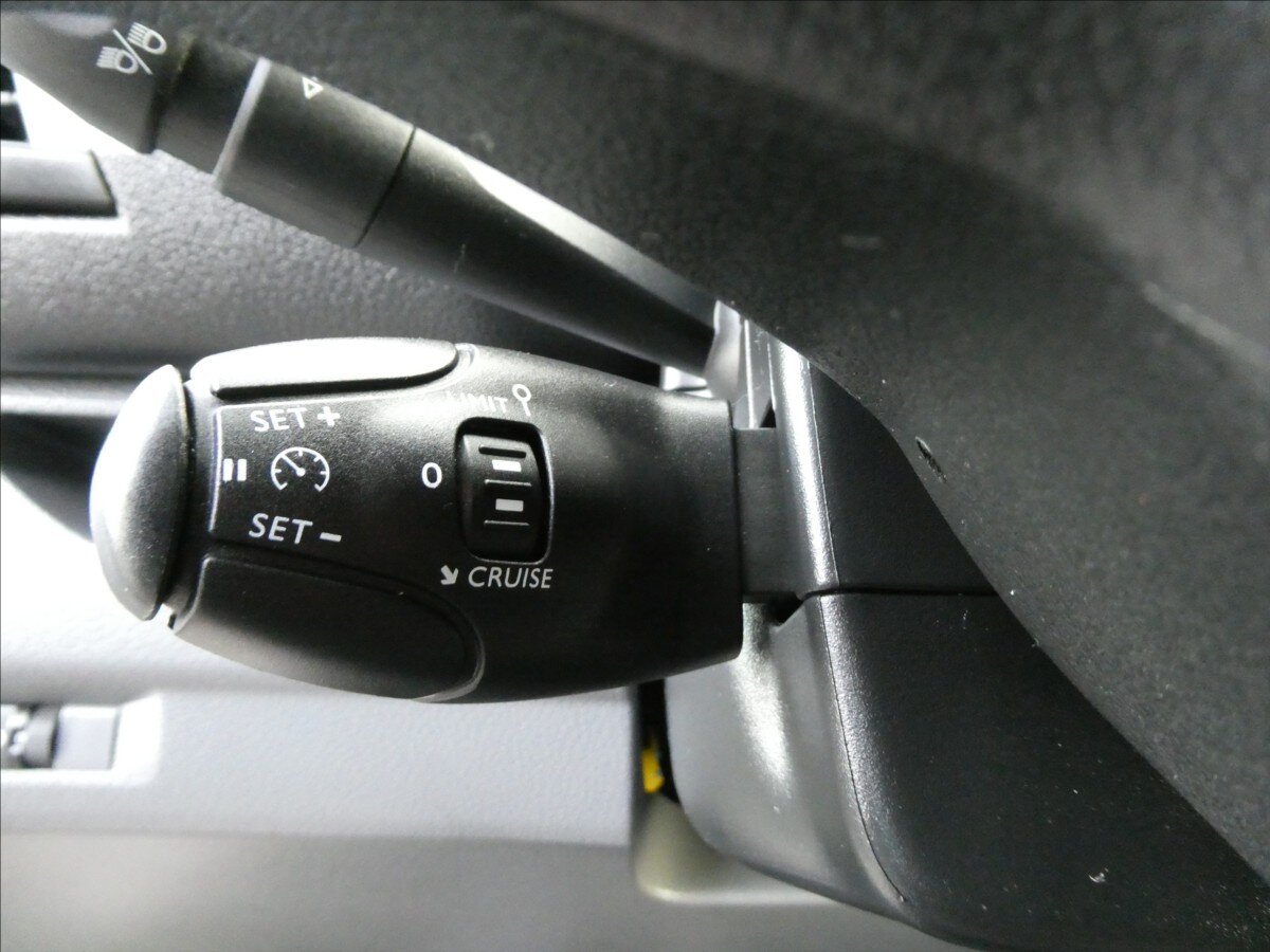 Peugeot Expert Kombi 1,5 l 88 kw