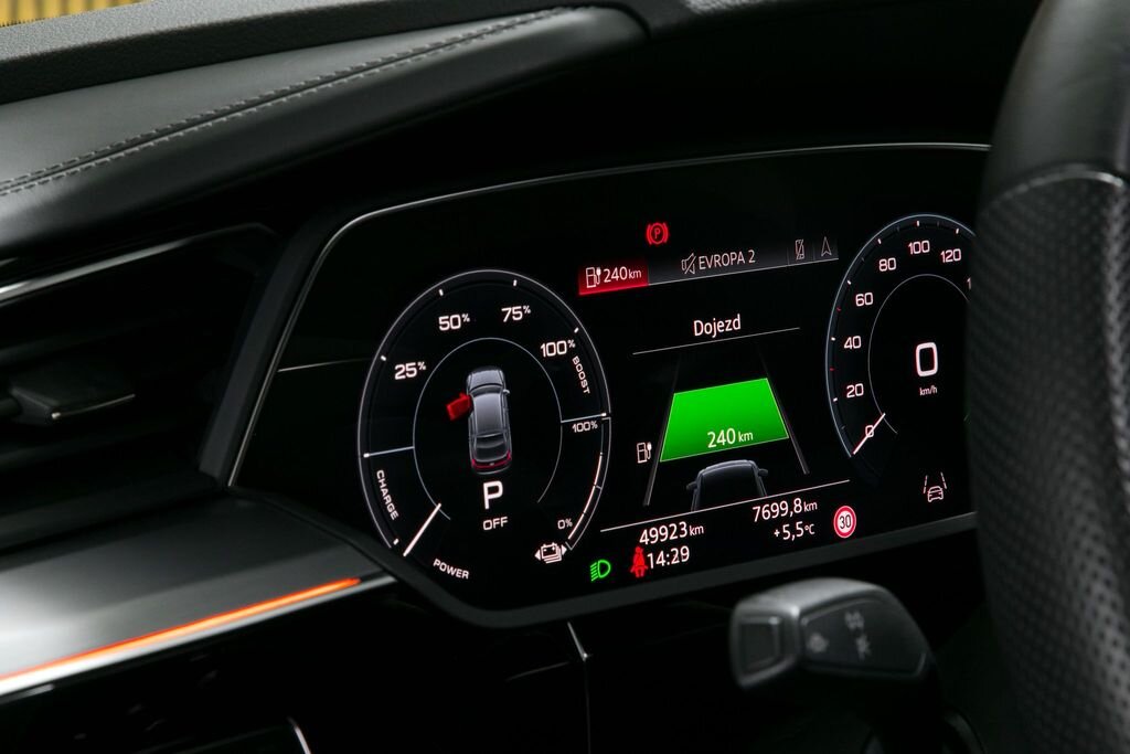 Audi e-tron SUV 0,0 300 kw