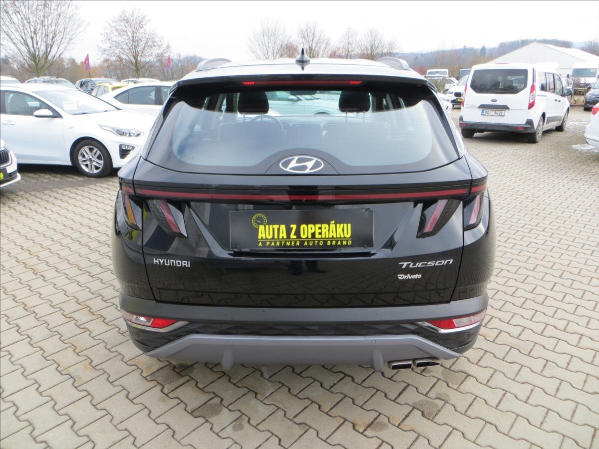 Hyundai Tucson SUV 1,6 l 110 kw