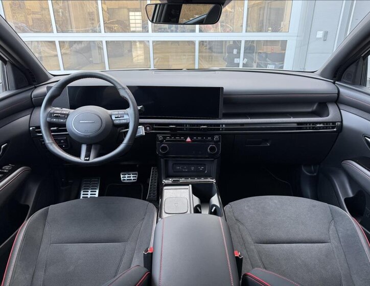 Hyundai Tucson SUV / Terénní 1,6 l 185 kw