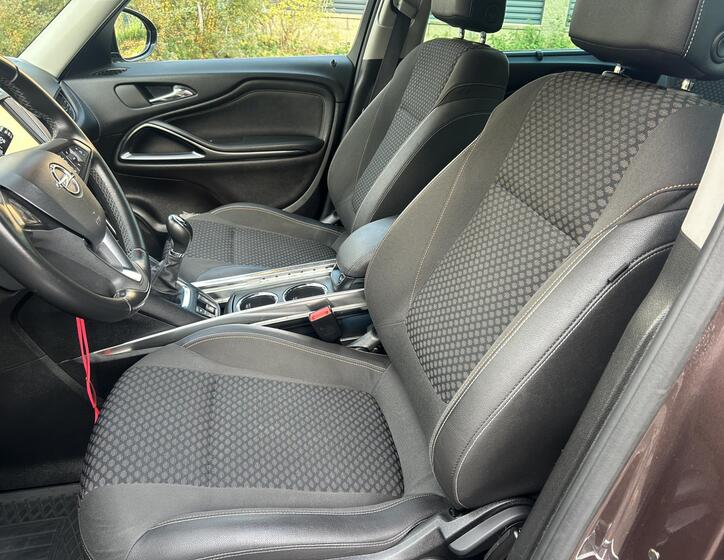 Opel Zafira 28