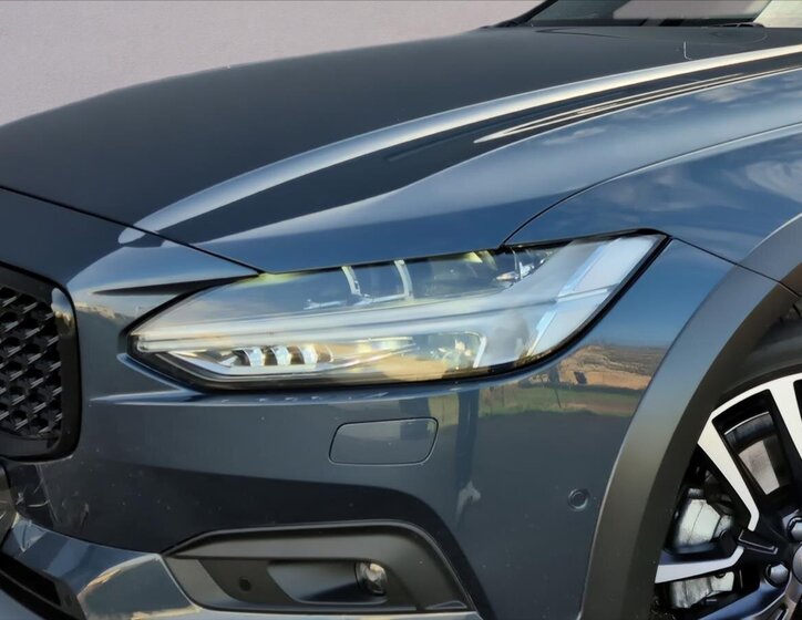 Volvo V90 Kombi 2,0 l 145 kw