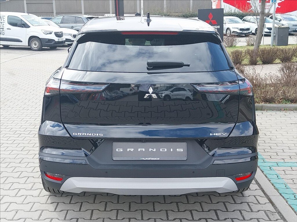 Mitsubishi Grandis SUV 1,8 l 104 kw