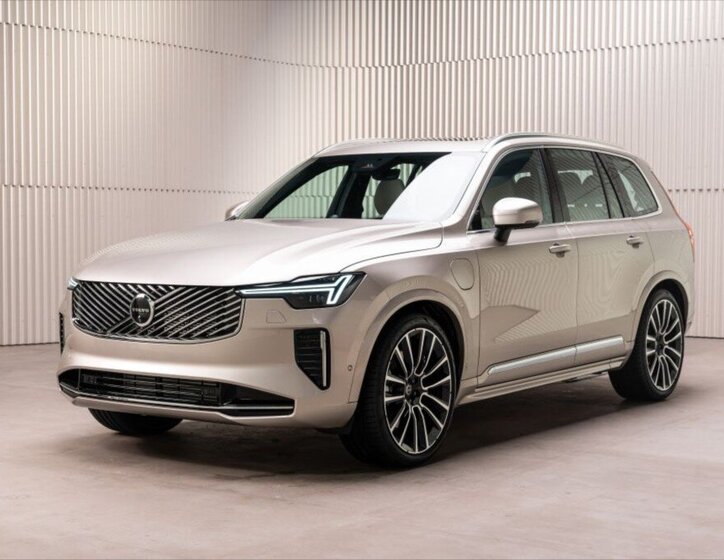 Volvo XC90 SUV 2,0 l 228 kw