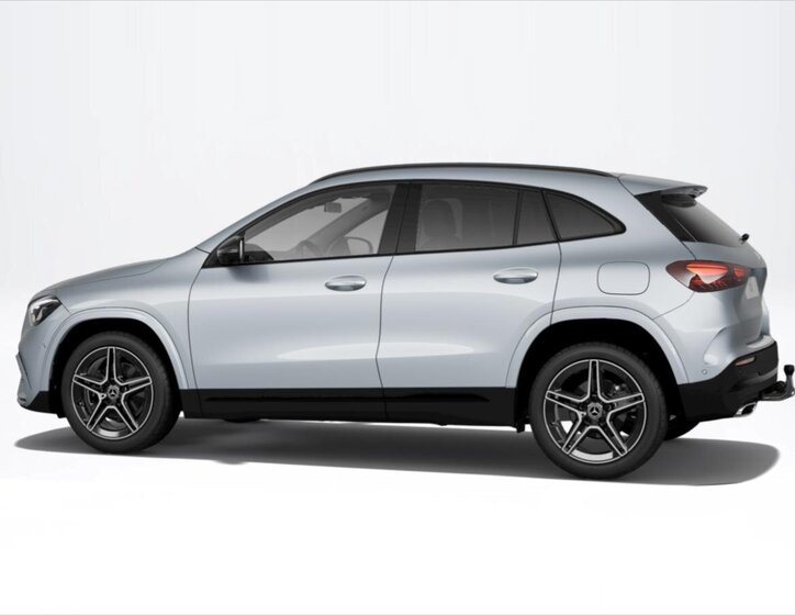 Mercedes-Benz GLA SUV / Terénní 1,3 l 120 kw