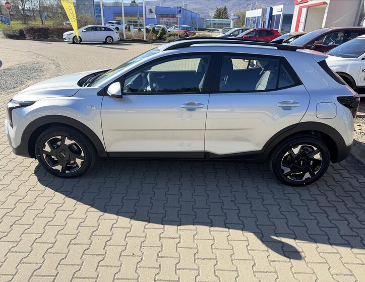 KIA Stonic SUV / Terénní 998,0 74 kw