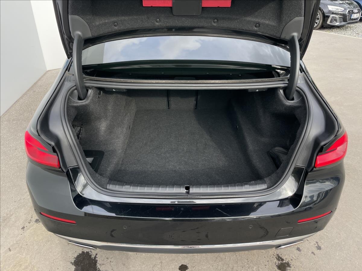 BMW Řada 5 Sedan 3,0 l 250 kw