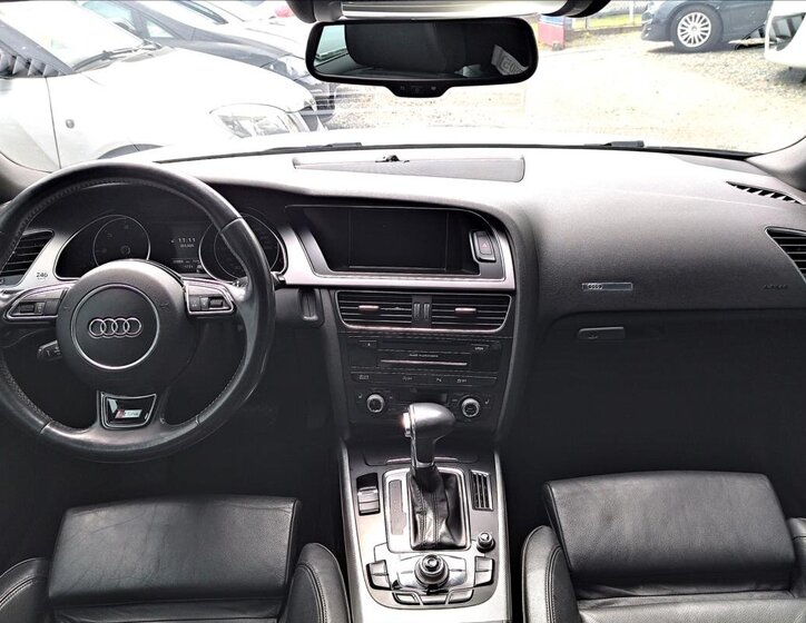 Audi A5 11