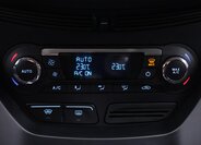 Ford Kuga SUV / Terénní 2,0 l 103 kw