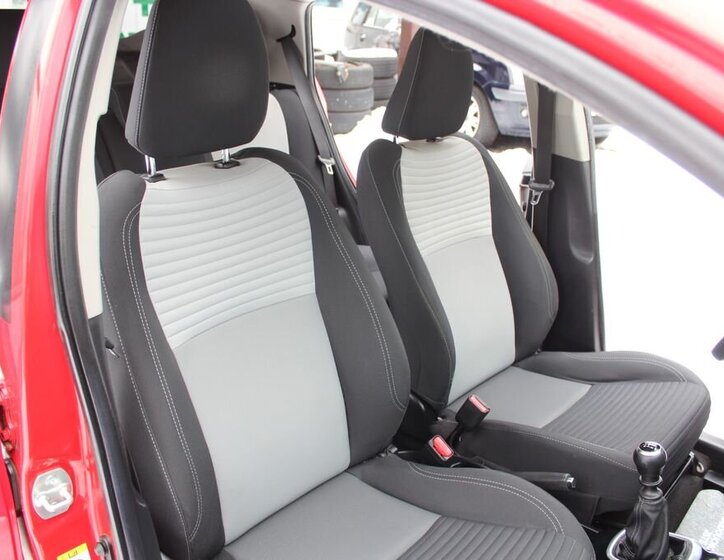 Toyota Yaris Hatchback 1,5 l 82 kw