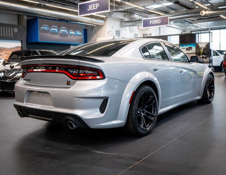 Dodge Charger Sedan 6,4 l 362 kw